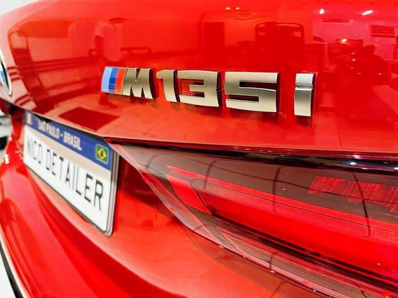 BMW M 135i 2.0 16V TURBO GASOLINA XDRIVE AUTOMÁTICO BMW M 135i 2.0 16V TURBO GASOLINA XDRIVE AUTOMÁTICO